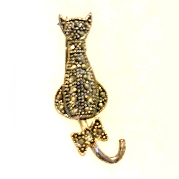 Vintage 925 Silver Marcasite Cat Pin with moving tail. In perfect condition. - Picture 3 of 6